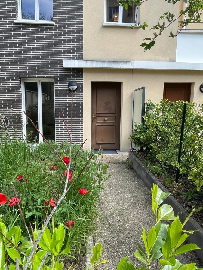 Maison Agreable Et Spacieuse Aux Portes De Paris Et Du Metro Сент-Уан Экстерьер фото